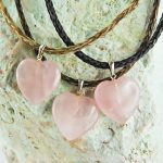 Halskette aus Pferdehaar mit Rosenquarz Herz