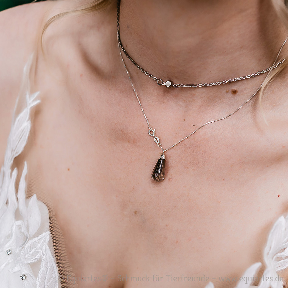 Brautschmuck mit Tierdrops: Halskette in glatt polierter Tropfenform an Sterlingsilber Venezianerkette