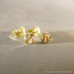 Edle Ohrstecker mit Tierhaar oder Asche, gefasst in massivem 585 (14 Karat) Gelbgold - Equiartes®