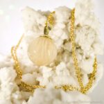 ierhaarschmuck Kugel-Anhänger Andromeda S und M - 10 und 12mm an Echtgoldschlaufe aus 585 Gelbgold und 585 Rotgold- von Equiartes® - Gerade und gestreute Legeart