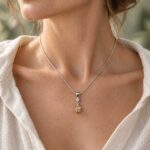 Galaxy Vega – Kugelanhänger mit Tierhaar und Zirkonia – 925 Silber